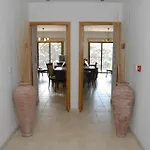 Vengera Inn *
